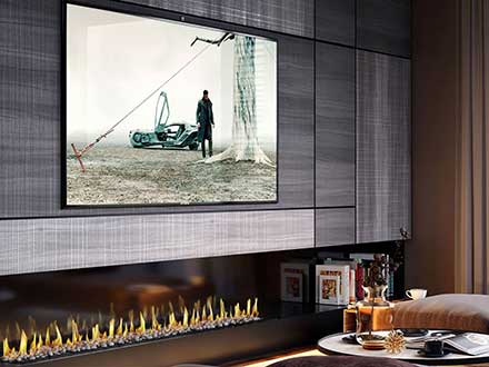 Дизайн гостиной с камином и телевизором